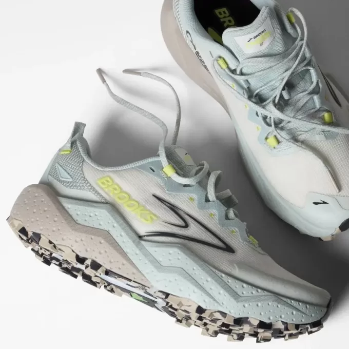Brooks Caldera 8