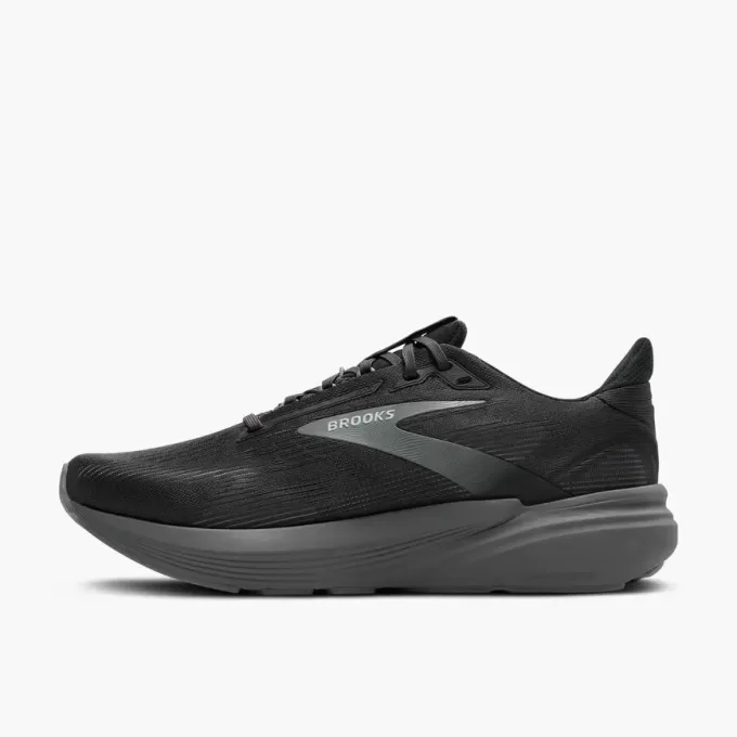 Brooks Revel 8