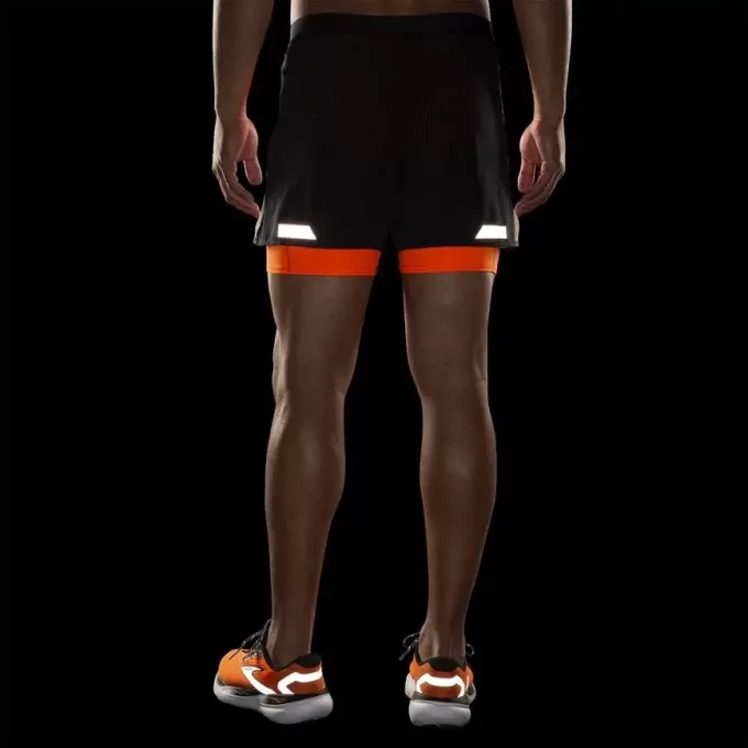 Pantaloni scurți Brooks Run Visible 5″ 2-în-1 2.0 Pantaloni scurți Brooks Run Visible 5″ 2-în-1 2.0