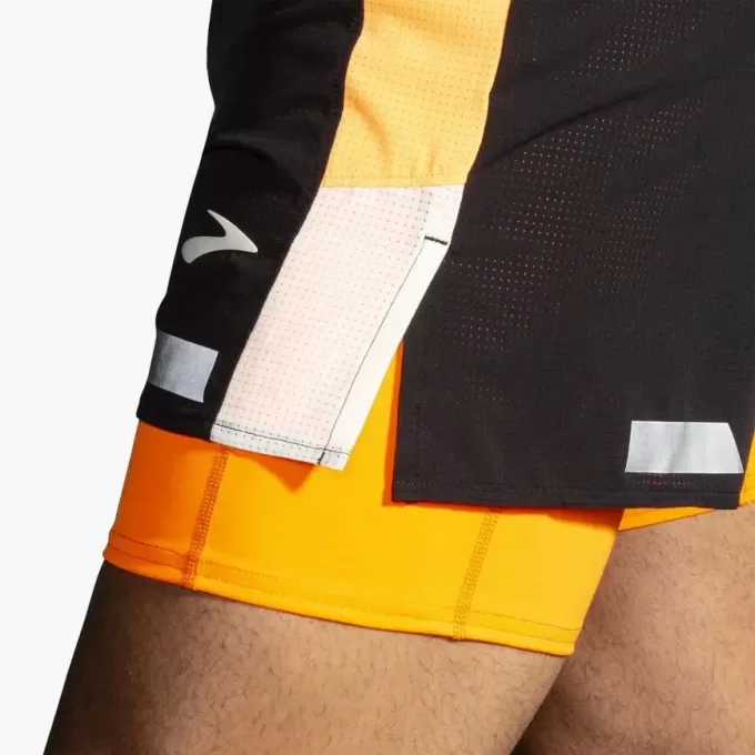 Pantaloni scurți Brooks Run Visible 5″ 2-în-1 2.0 Pantaloni scurți Brooks Run Visible 5″ 2-în-1 2.0